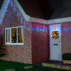 Instalatie Craciun, 10 m, 286 Led-uri ,Franjuri, Rosu / Verde/ Albastru, Flash, Transformator, Interconectabila, Prelungitor 5 m inclus, Fir Transparent, Flippy - imagine 4