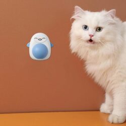 Jucarie interactiva Model Pinguin pentru pisicute cu minge rotativa 360° din iarba Catnip, 4.3 x 6 cm, Albastru - imagine 5