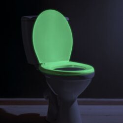 Capac de wc fosforescent, soft close, lumineaza verde in intuneric - imagine 4