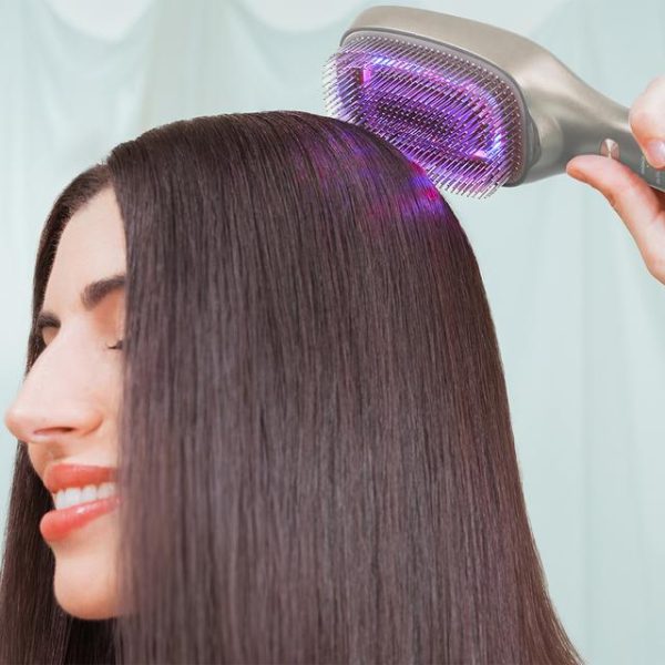 Perie Cecotec HairCare Revitalize Champagne pentru revitalizarea si repararea parului cu 5 tehnologii: vibratii, ioni negativi, microcurenti EMS, laser de putere redusa (LLLT) si lumina LED rosie - imagine 5