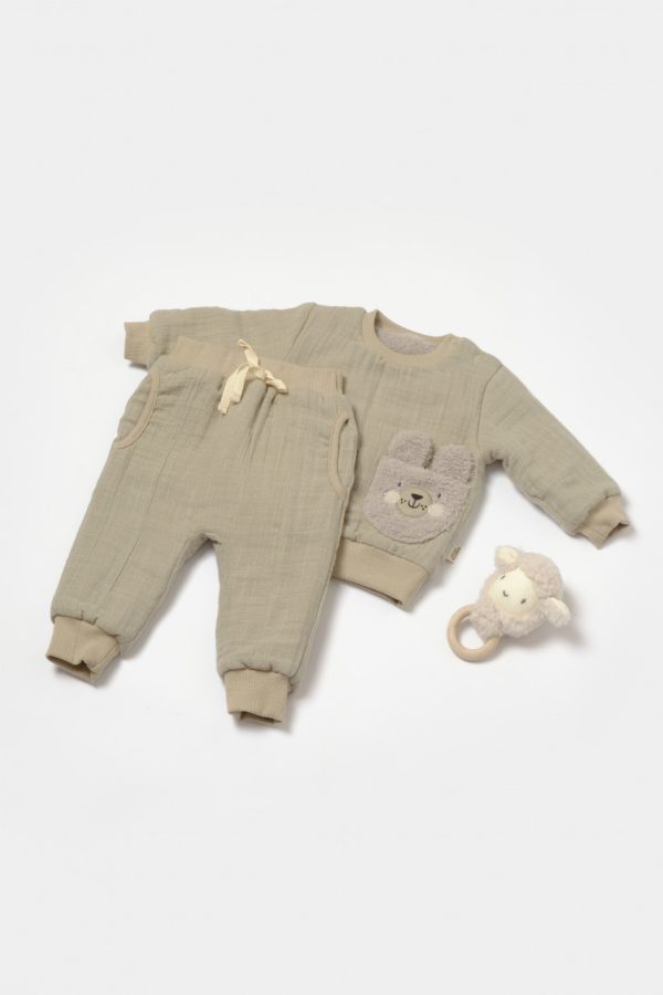 Set bluza dublata si pantaloni Ursulet, Winter muselin - Verde, BabyCosy (Marime: 18-24 Luni)