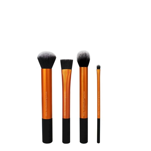 Set Real Techniques: Flawless Base, Blush Brush, 205 + Flawless Base, Concealer Brush, 201 + Flawless Base, Powder Brush, 206 + Real Techniques, Foundation Brush - For Women