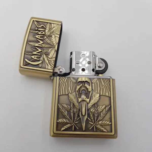 Bricheta Tip Zippo, 3d Relief, Metalica, Canabis 2, Lichid Zippo 125 Ml - imagine 4