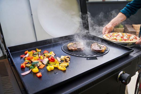 Gratar pe gaz tip plancha, grill si cuptor de pizza cu 2 arzatoare Char-Broil Versa-Tile Griddle 140241 - imagine 19