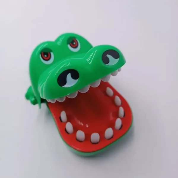 Jucarie Interactiva, Model Crocodil La Dentist, Plastic, 13 Cm, Verde - imagine 2